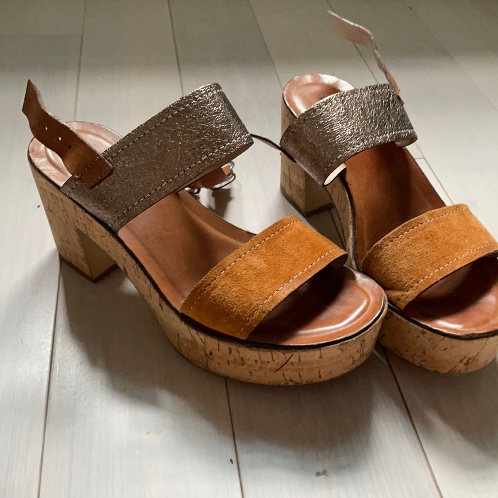 Cute summer heeled clogs